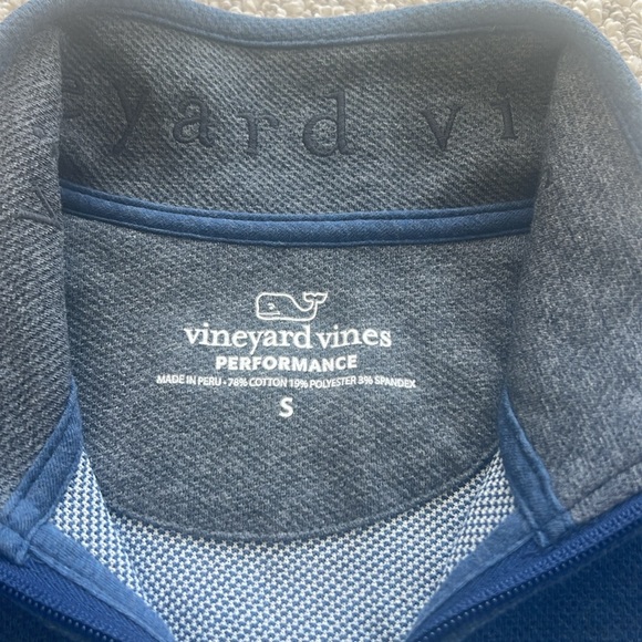Men’s Vineyard Vines Performance 1/2 Zip Pullover - Picture 2 of 6
